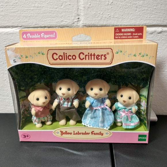 Calico Critters Yellow Labrador Family - Picture 2 of 6